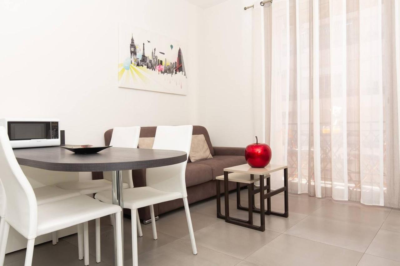 Palais Miramar: 1 Bed Side Sea View Appartement Cannes